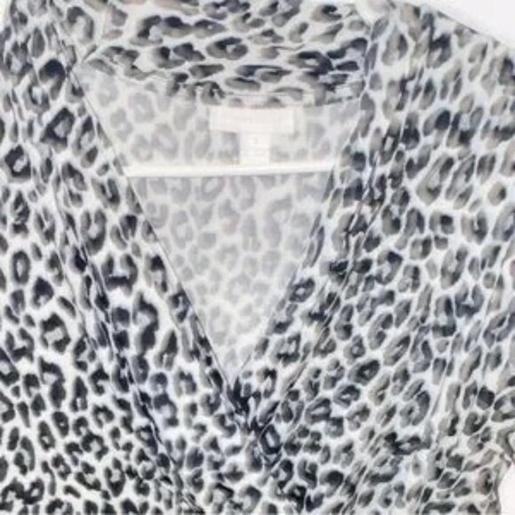 Leopard print vee neck charter club by macys flawless vintage tts size small !! - Picture 7 of 7